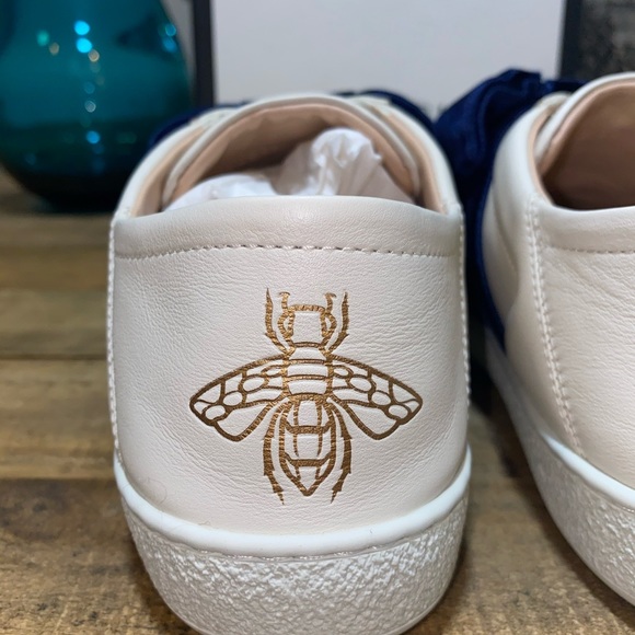 Gucci Ace Leather Velvet Bow Slip-On Sneakers - Picture 13 of 13